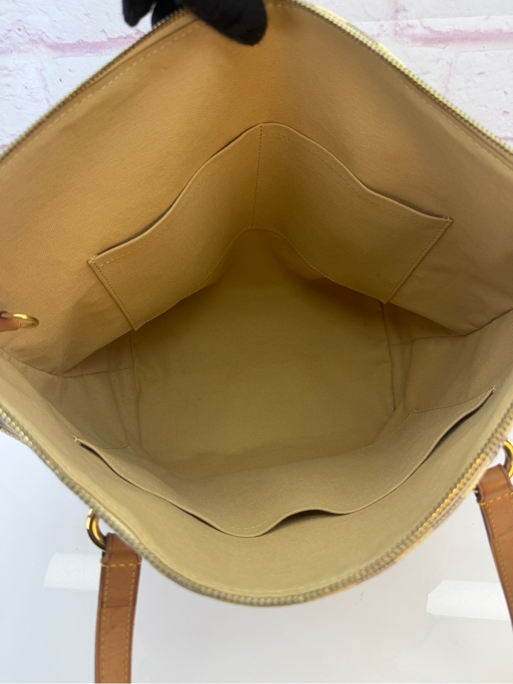 Luxury Checkered Canvas Tote with Tan Leather Straps - Picture 11 of 14